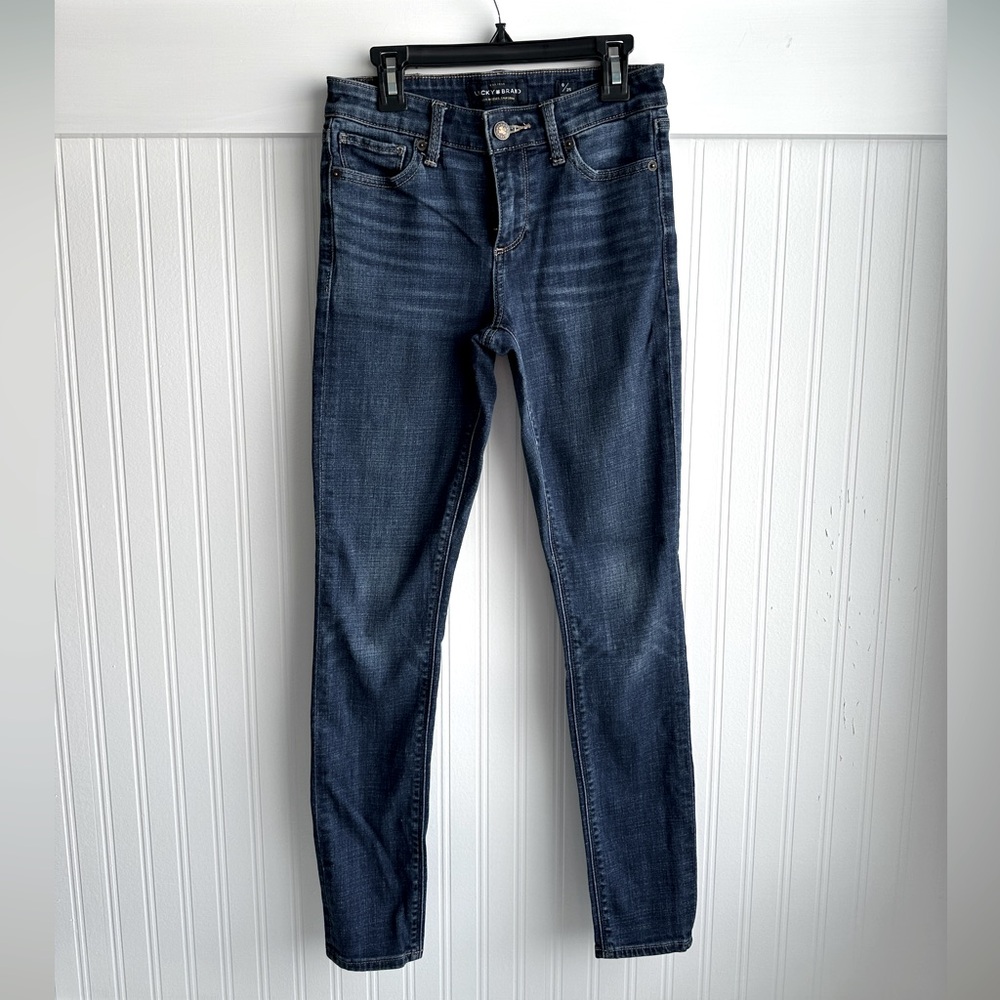Lucky Brand Ava Skinny size 0 25 regular EUC